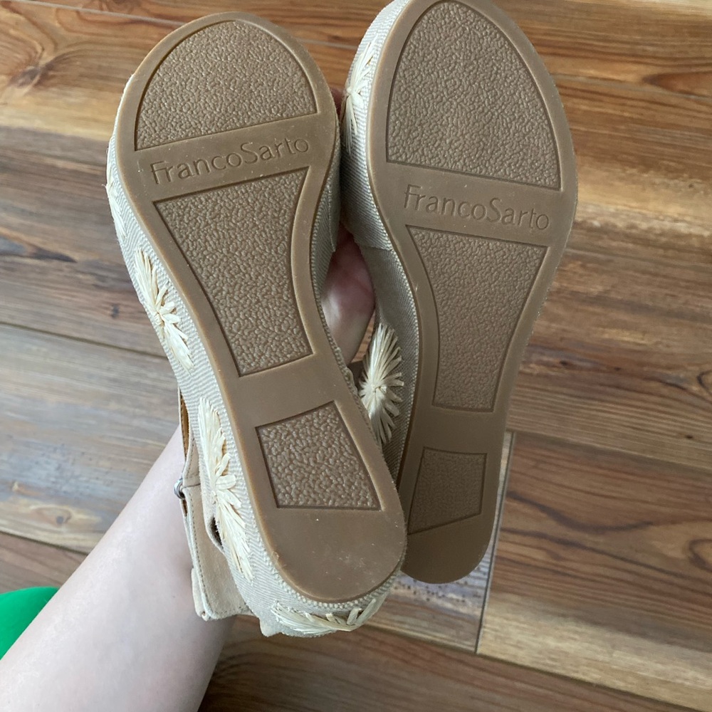 Franco Sarto Jovie Cream Suede Platform Sandals - Picture 4 of 6